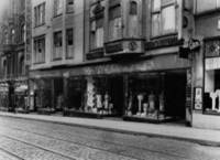Geschäft für "Damen- und Mädchen-Kleidung Gebr. Hirschfeld" Lübeck